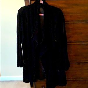 Black velour wrap with pockets